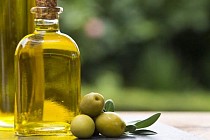 Оливковое масло – влияние средиземноморской диеты на кожу (фото)